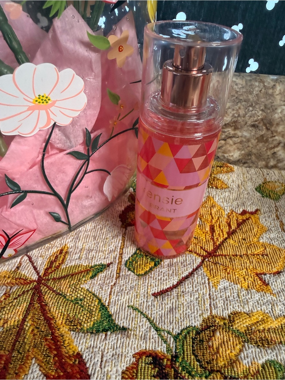 Bath & Body Works Pink & Gold Geometric Body Mist
